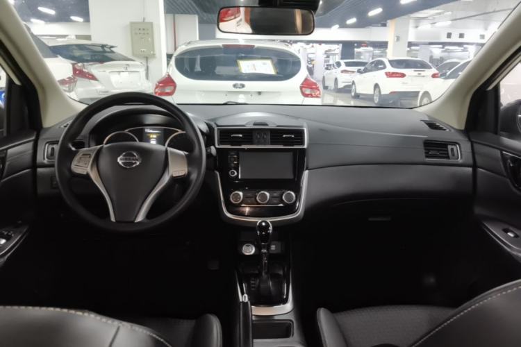 Used Nissan Tiida 2016 1.6L CVT Smart Drive Edition Center Console
