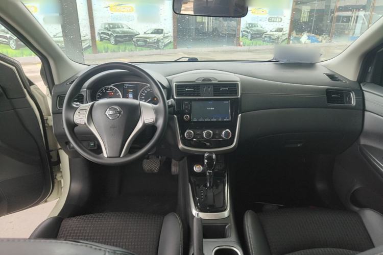 Used Nissan Tiida 2016 1.6L CVT Smart Drive Edition Center Console
