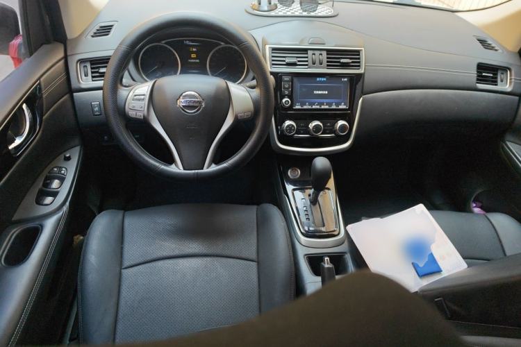 Used Nissan Tiida 2016 1.6L CVT Smart Drive Edition Center Console