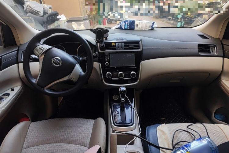Used Nissan Tiida 2016 1.6L CVT Smart Drive Edition Center Console
