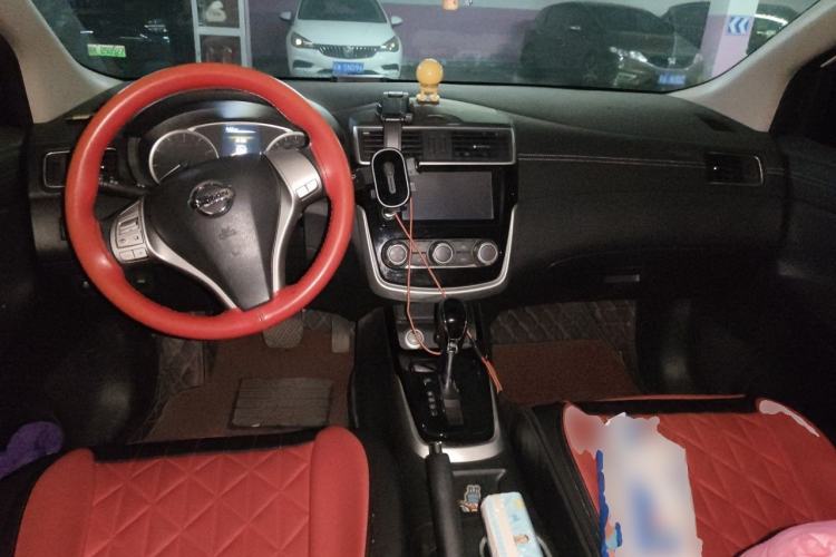 Used Nissan Tiida 2016 1.6L CVT Smart Drive Edition Center Console