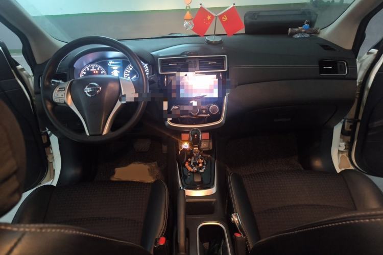 Used Nissan Tiida 2016 1.6L CVT Smart Drive Edition Center Console