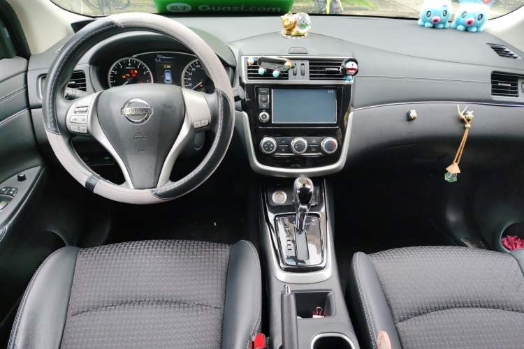 Used Nissan Tiida 2016 1.6L CVT Smart Drive Edition Center Console