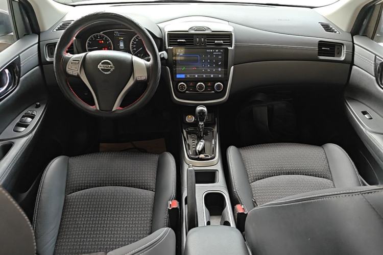Used Nissan Tiida 2016 1.6L CVT Smart Drive Edition Center Console