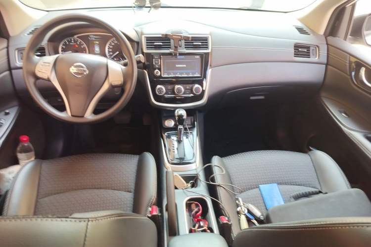 Used Nissan Tiida 2016 1.6L CVT Smart Drive Edition Center Console