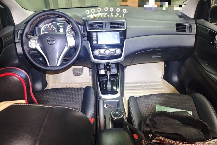 Used Nissan Tiida 2016 1.6L CVT Smart Drive Edition Center Console