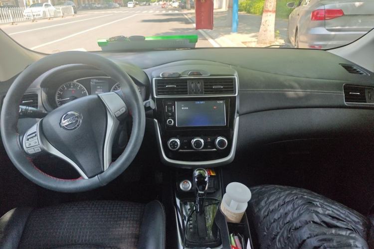 Used Nissan Tiida 2016 1.6L CVT Smart Drive Edition Center Console