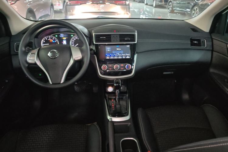 Used Nissan Tiida 2016 1.6L CVT Smart Drive Edition Center Console