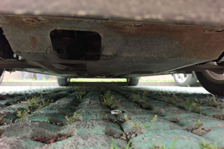 Used Nissan Tiida 2016 1.6L CVT Cool Dynamic Edition Chassis Front