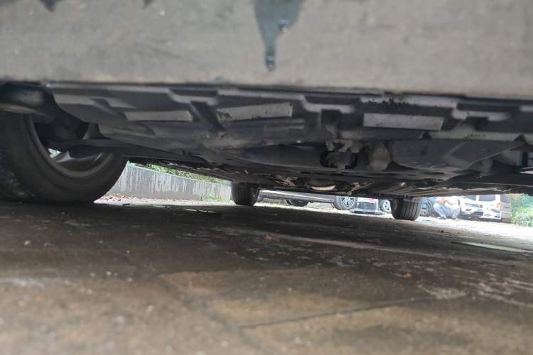 Used Nissan Tiida 2016 1.6L CVT Cool Dynamic Edition Chassis Front