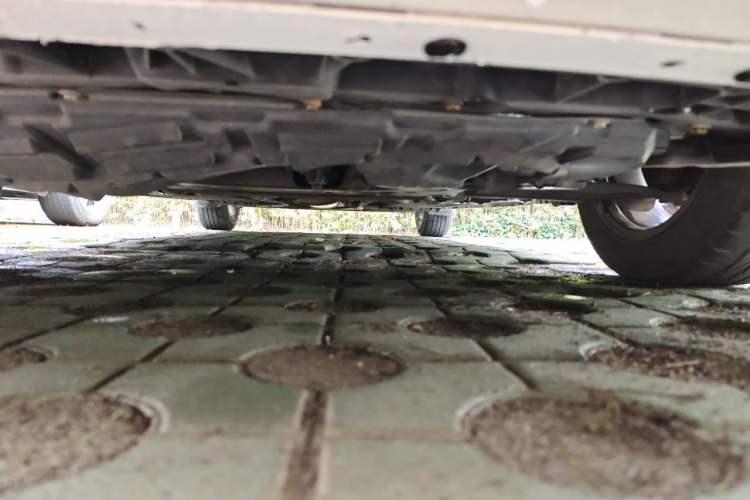 Used Nissan Tiida 2016 1.6L CVT Cool Dynamic Edition Chassis Front