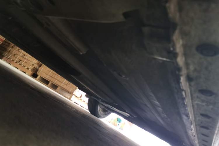 Used Nissan Tiida 2016 1.6L CVT Cool Dynamic Edition Chassis Front Left