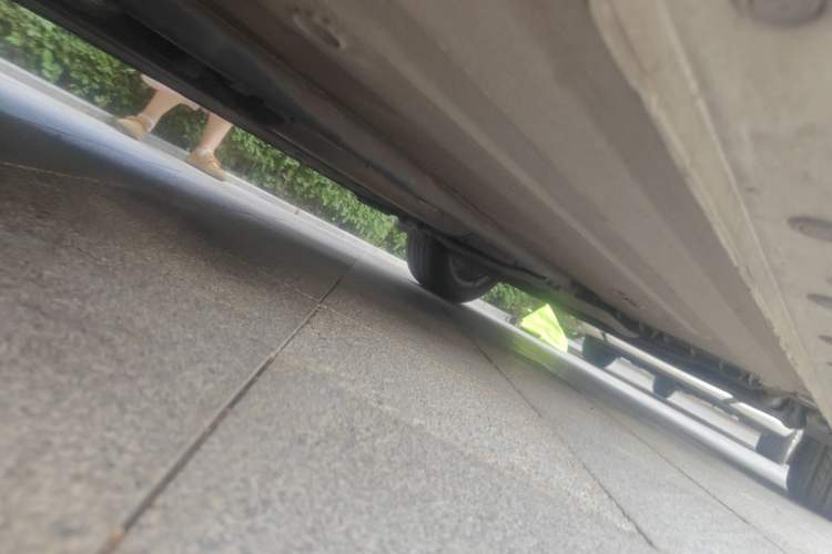 Used Nissan Tiida 2016 1.6L CVT Cool Dynamic Edition Chassis Front Left