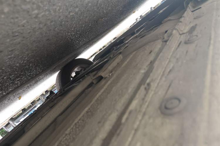 Used Nissan Tiida 2016 1.6L CVT Cool Dynamic Edition Chassis Front Left