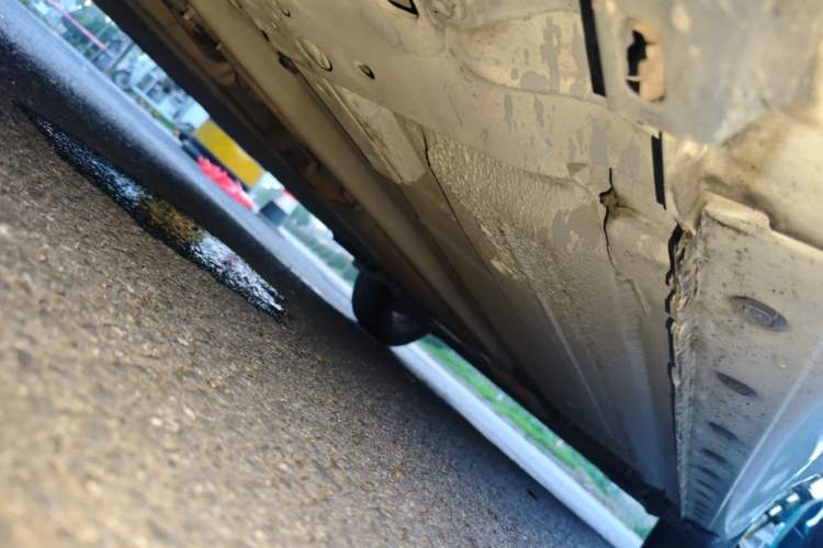 Used Nissan Tiida 2016 1.6L CVT Cool Dynamic Edition Chassis Front Left