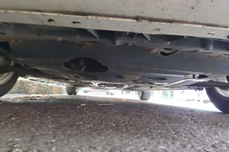 Used Nissan Tiida 2016 1.6L CVT Cool Dynamic Edition Chassis Front