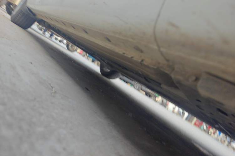 Used Nissan Tiida 2016 1.6L CVT Cool Dynamic Edition Chassis Front Right