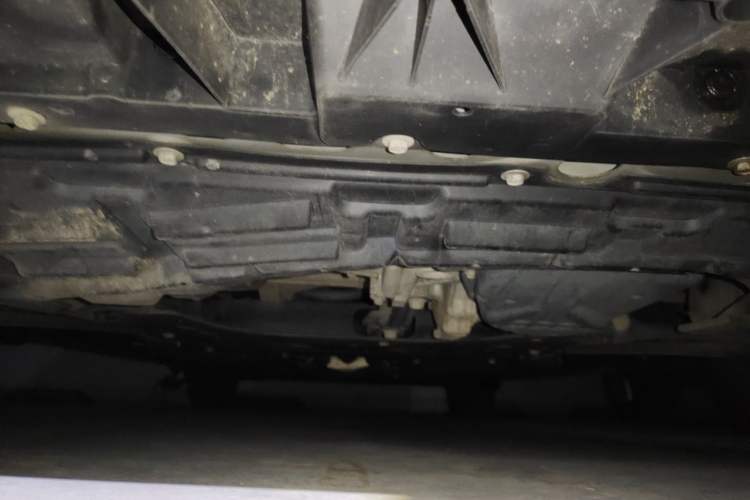 Used Nissan Tiida 2016 1.6L CVT Smart Drive Edition Chassis Front
