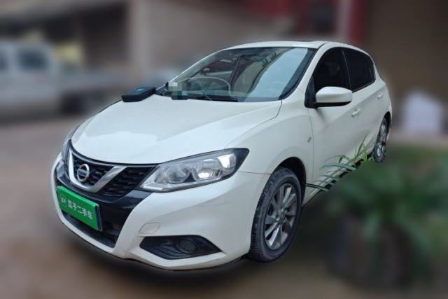 Ojetý Nissan Tiida 2016 1.6L CVT Cool Dynamic Edition