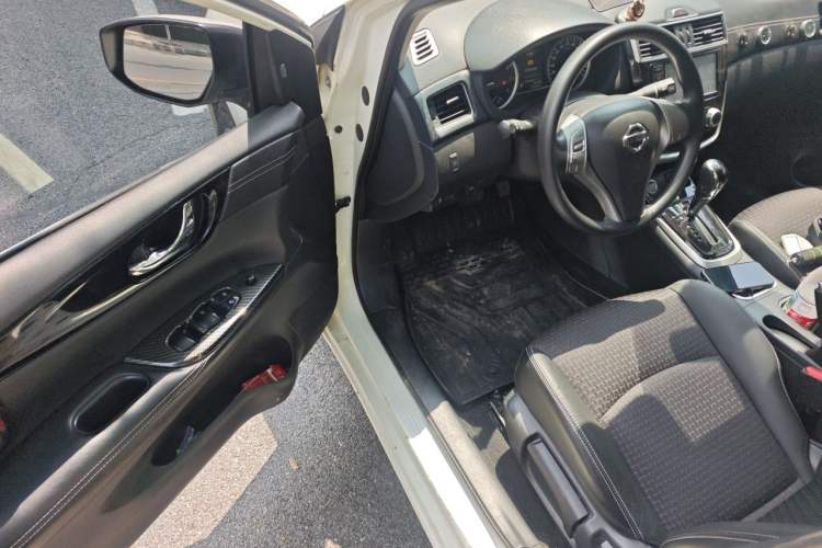 Used Nissan Tiida 2016 1.6L CVT Smart Drive Edition Driver Seat