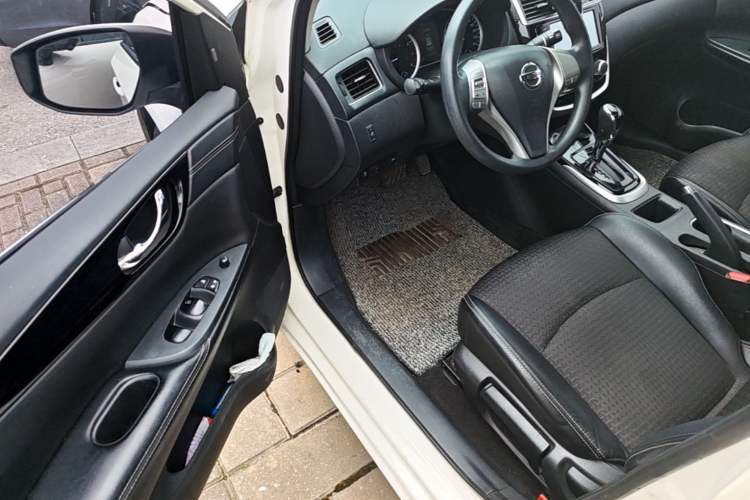 Used Nissan Tiida 2016 1.6L CVT Smart Drive Edition Driver Seat