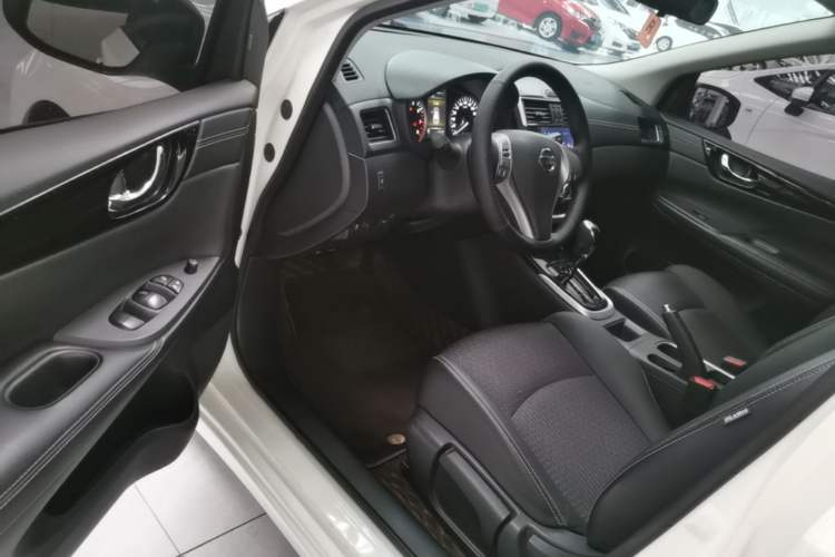 Used Nissan Tiida 2016 1.6L CVT Smart Drive Edition Driver Seat