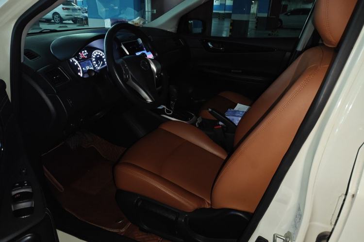Used Nissan Tiida 2016 1.6L CVT Cool Dynamic Edition Driver Seat