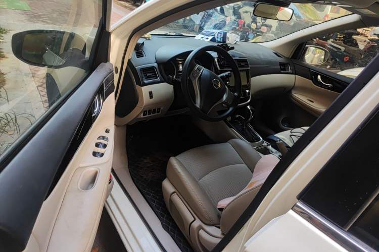 Used Nissan Tiida 2016 1.6L CVT Smart Drive Edition Driver Seat