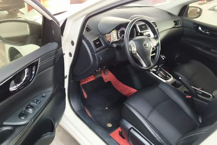 Used Nissan Tiida 2016 1.6L CVT Smart Drive Edition Driver Seat