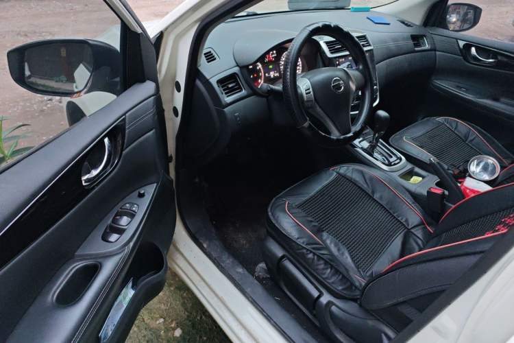 Used Nissan Tiida 2016 1.6L CVT Cool Dynamic Edition Driver Seat