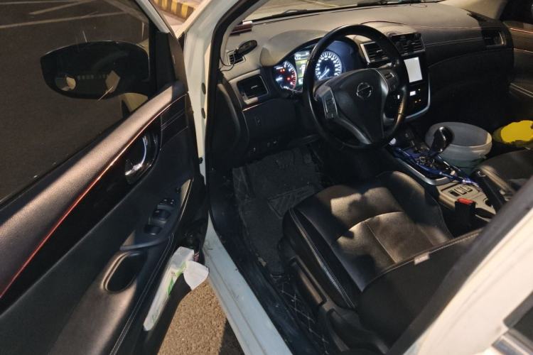 Used Nissan Tiida 2016 1.6L CVT ZhiZun Edition Driver Seat