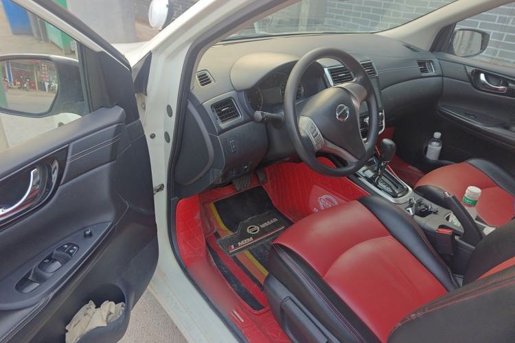 Used Nissan Tiida 2016 1.6L CVT Cool Dynamic Edition Driver Seat