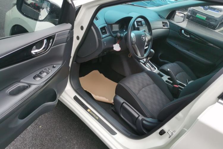 Used Nissan Tiida 2016 1.6L CVT Cool Dynamic Edition Driver Seat