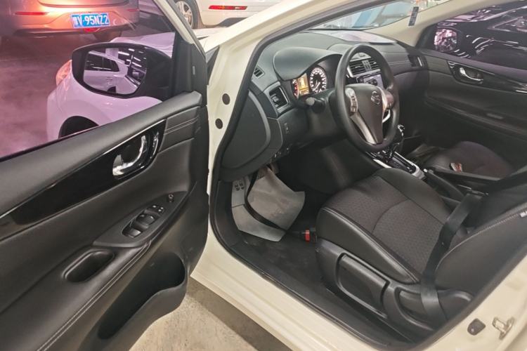 Used Nissan Tiida 2016 1.6L CVT Smart Drive Edition Driver Seat