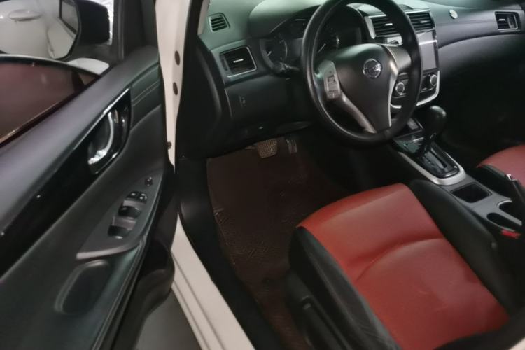 Used Nissan Tiida 2016 1.6L CVT Cool Dynamic Edition Driver Seat