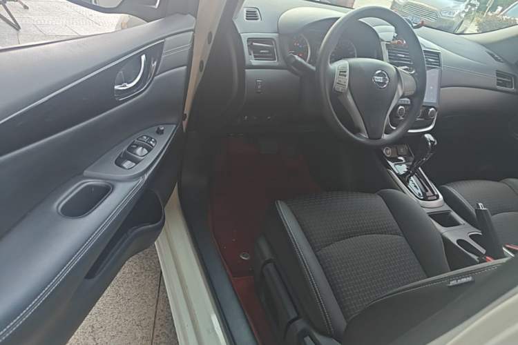 Used Nissan Tiida 2016 1.6L CVT Smart Drive Edition Driver Seat