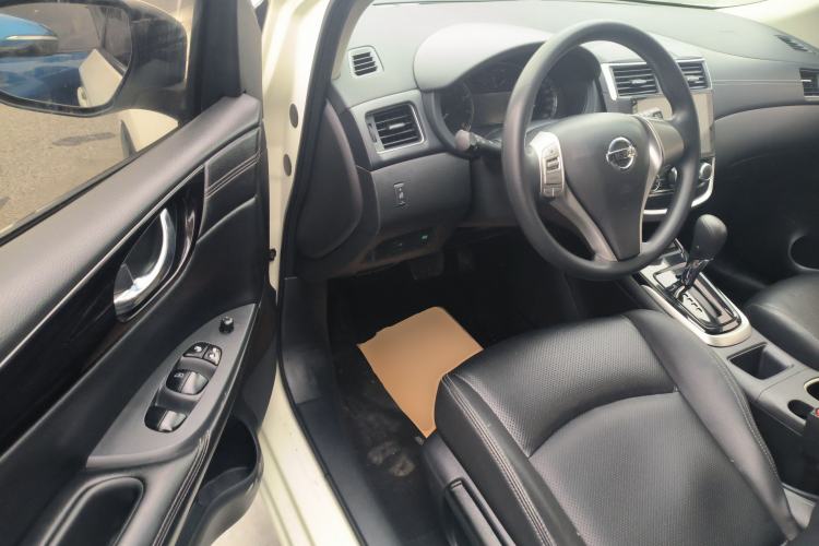 Used Nissan Tiida 2016 1.6L CVT Cool Dynamic Edition Driver Seat