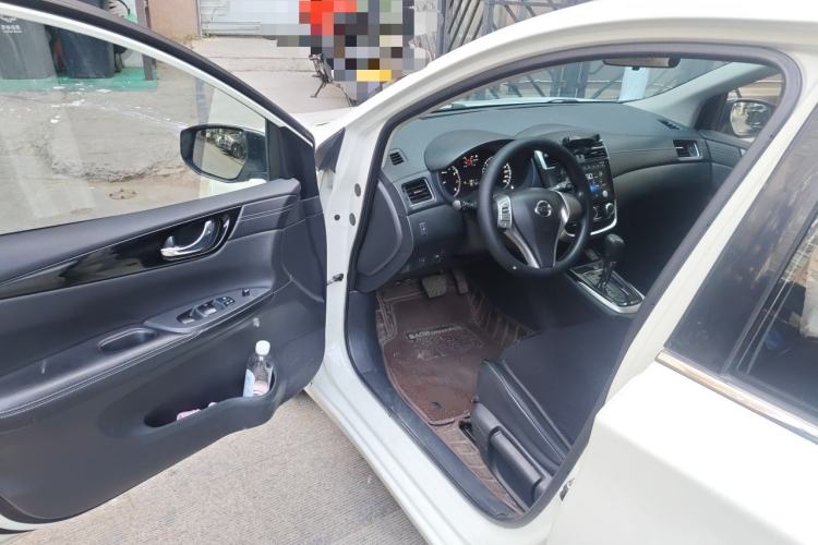Used Nissan Tiida 2016 1.6L CVT Cool Dynamic Edition Driver Seat