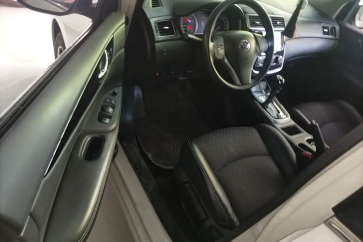 Used Nissan Tiida 2016 1.6L CVT Smart Drive Edition Driver Seat
