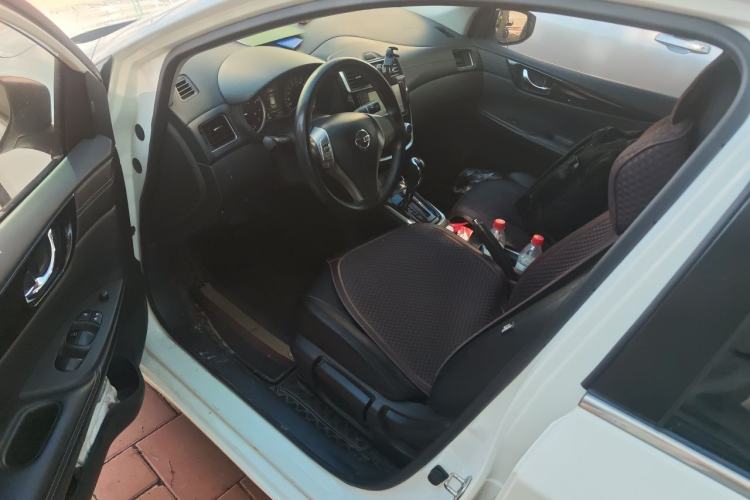 Used Nissan Tiida 2016 1.6L CVT Cool Dynamic Edition Driver Seat