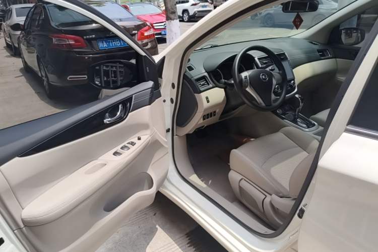 Used Nissan Tiida 2016 1.6L CVT Smart Drive Edition Driver Seat