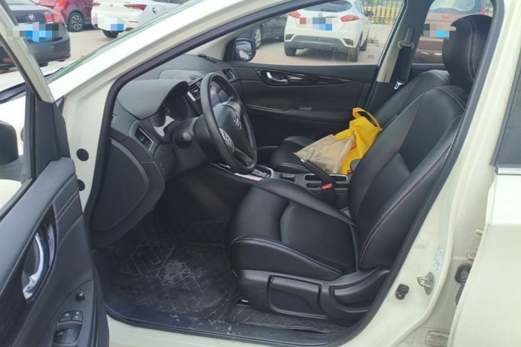 Used Nissan Tiida 2016 1.6L CVT Cool Dynamic Edition Driver Seat