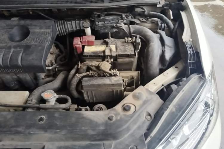 Used Nissan Tiida 2016 1.6L CVT Cool Dynamic Edition Engine Bay Left