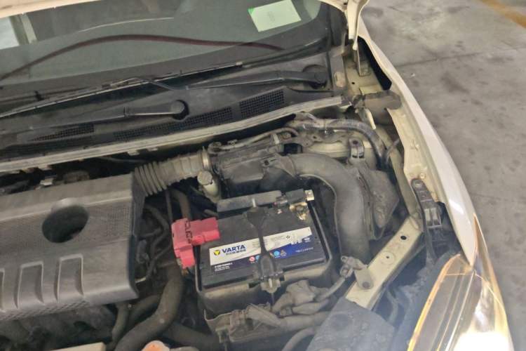 Used Nissan Tiida 2016 1.6L CVT ZhiZun Edition Engine Bay Left