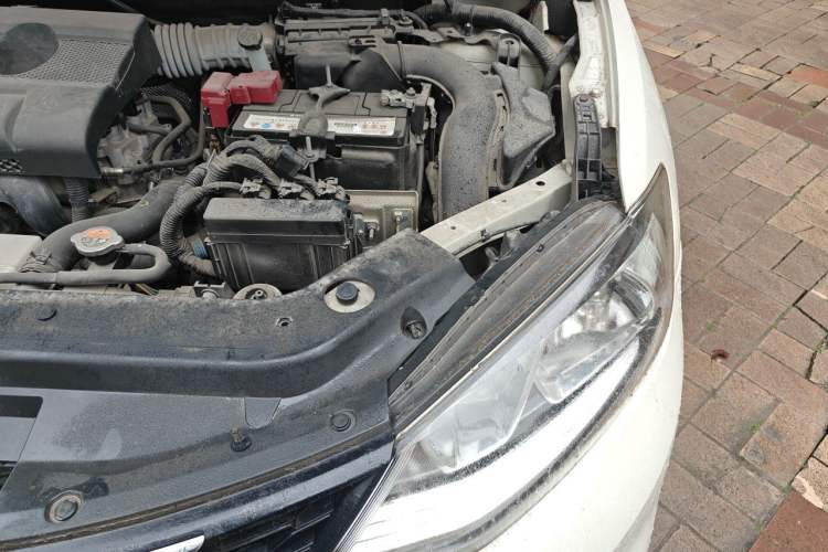Used Nissan Tiida 2016 1.6L CVT Cool Dynamic Edition Engine Bay Left