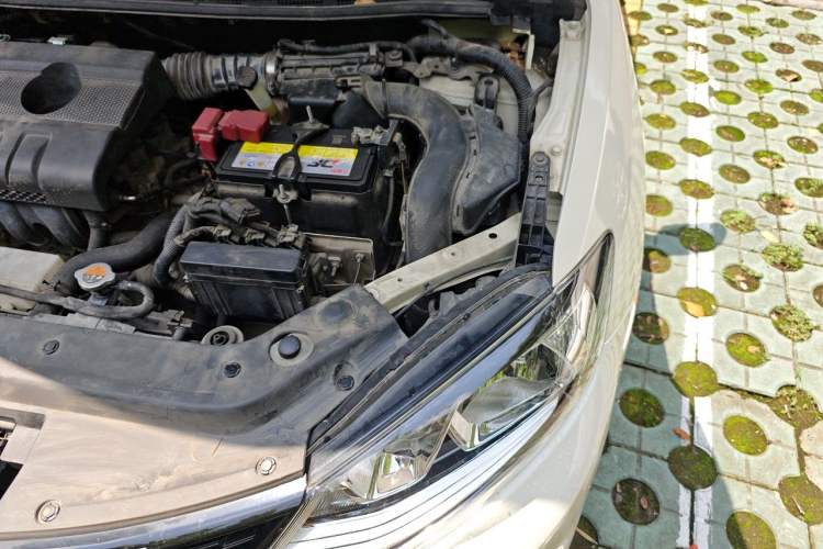 Used Nissan Tiida 2016 1.6L CVT Cool Dynamic Edition Engine Bay Left