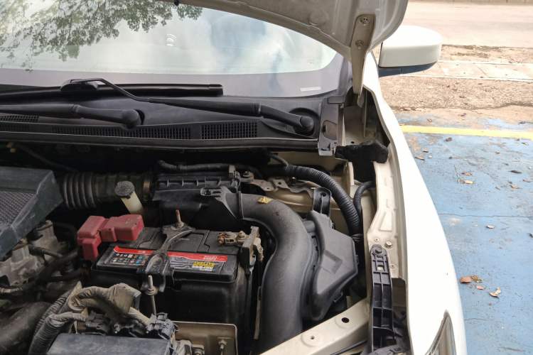 Used Nissan Tiida 2016 1.6L CVT Cool Dynamic Edition Engine Bay Left