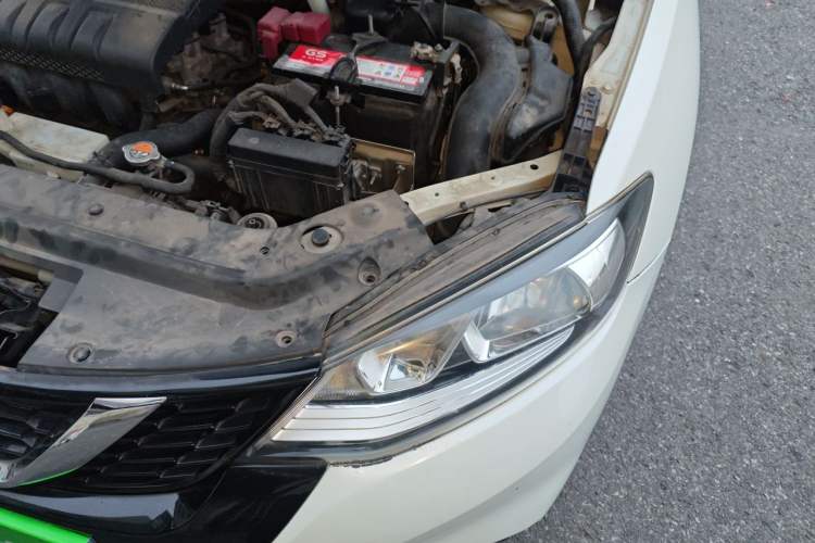 Used Nissan Tiida 2016 1.6L CVT Cool Dynamic Edition Engine Bay Left