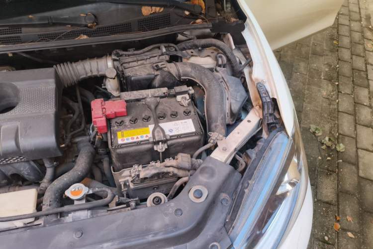 Used Nissan Tiida 2016 1.6L CVT ZhiZun Edition Engine Bay Left