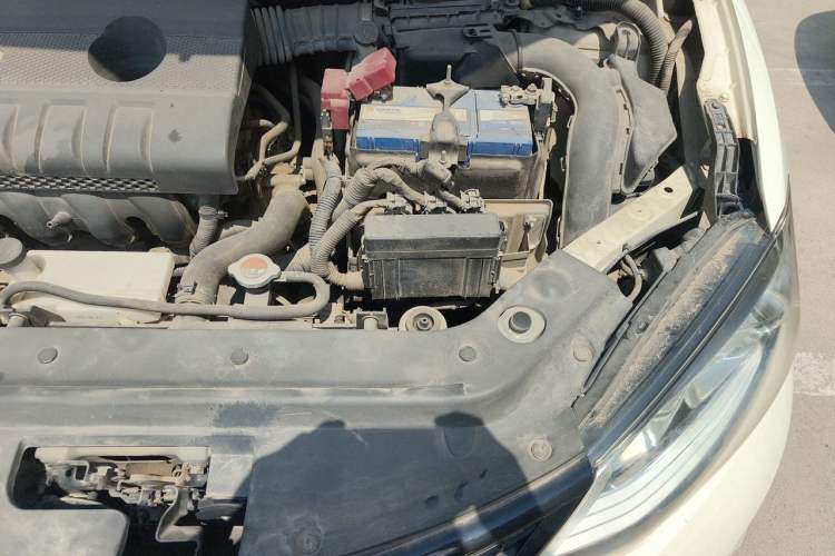 Used Nissan Tiida 2016 1.6L CVT Cool Dynamic Edition Engine Bay Left